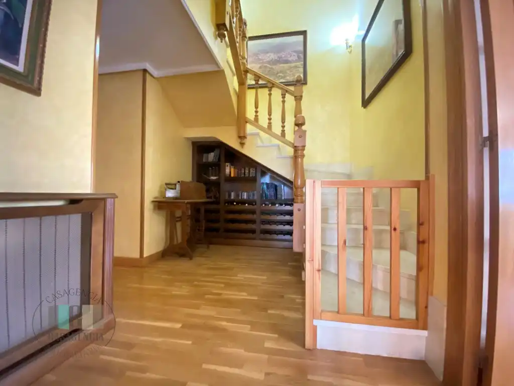 Duplexes for sale in Calle Poeta Verdaguer, Hospital - Plaza del Real
