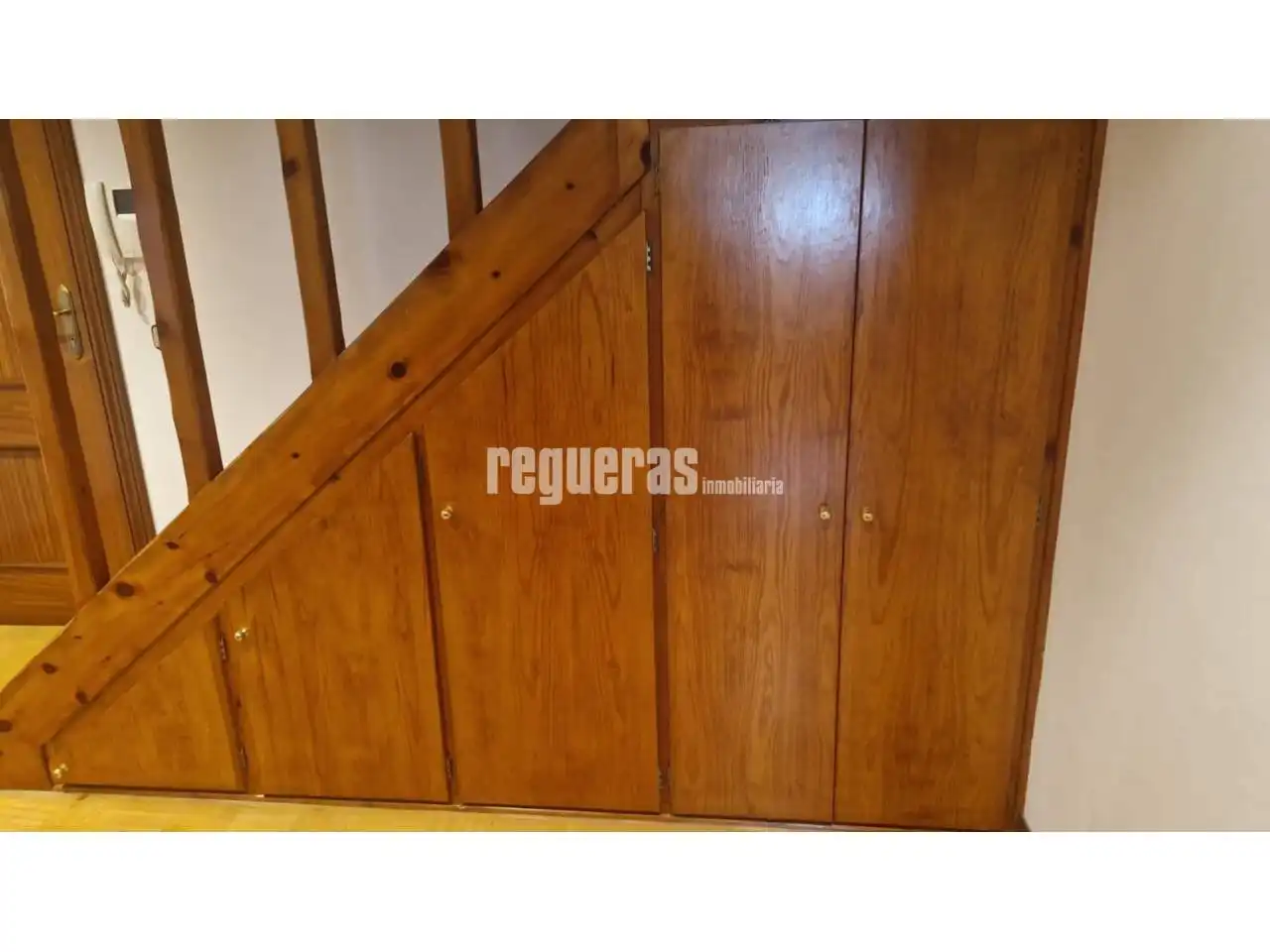Habitación de Piso en venta en Avilés con Calefacción, Parquet y Terraza