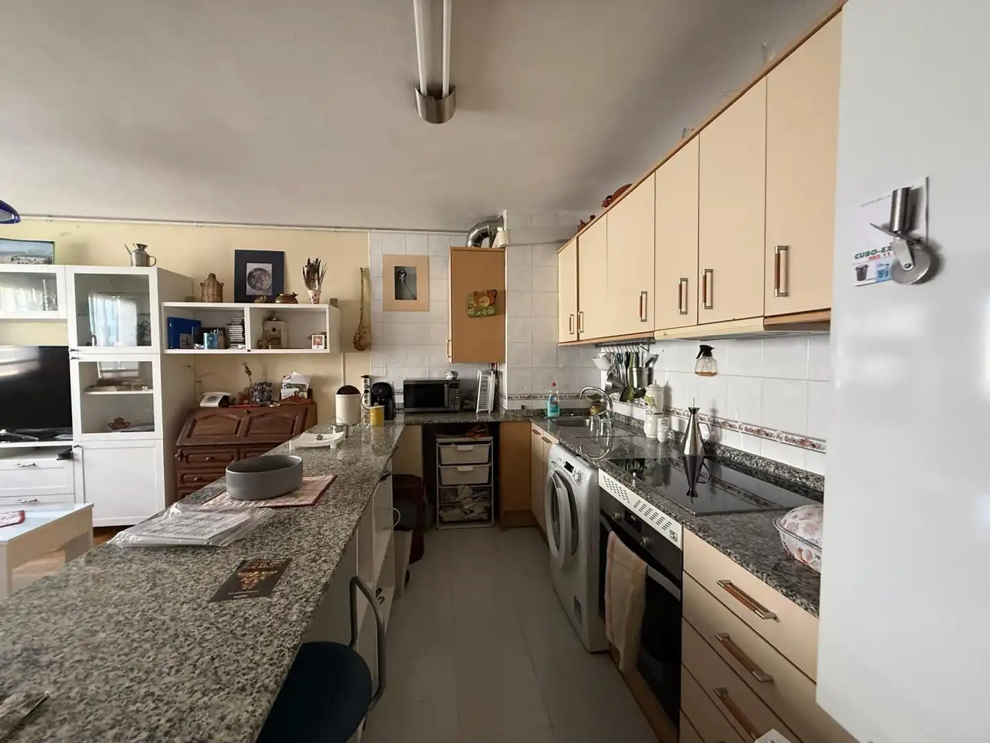 Cocina de Piso en venta en Oviedo  con Calefacción, Trastero y Amueblado
