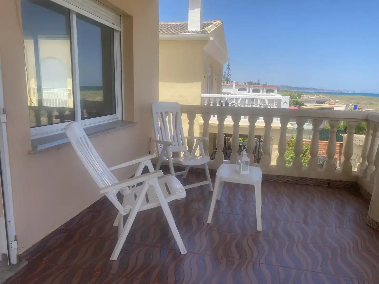 Terraza de Casa o chalet de alquiler en Tavernes de la Valldigna con Jardín privado y Amueblado