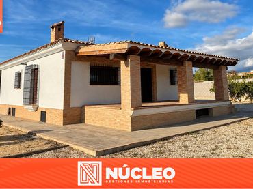 Casa amb jardí en venda a Valle del Sol