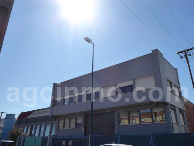 Nave industrial en Venta en Calle Calle de la Forja en Polígono Argales