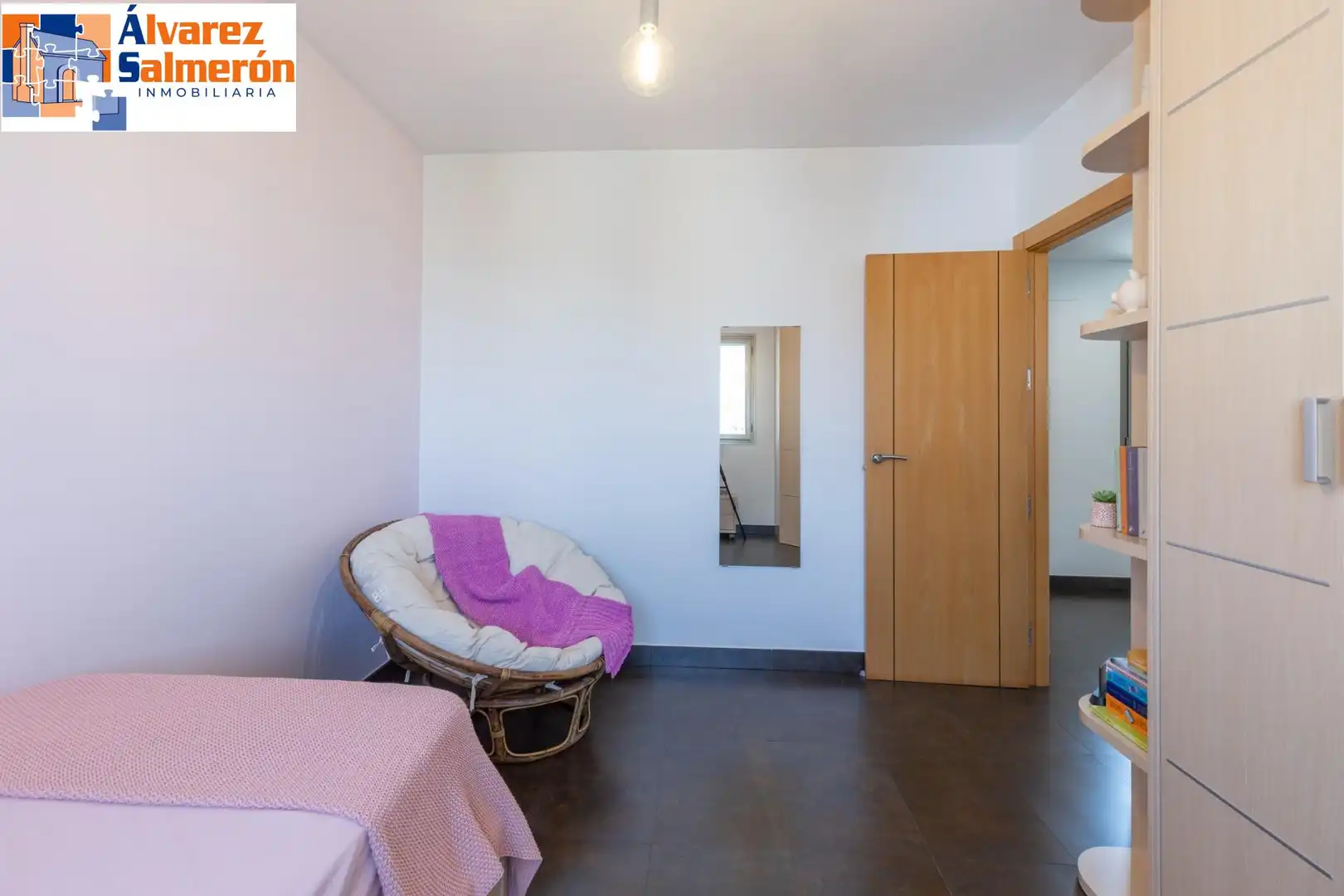 Schlafzimmer von Haus oder Chalet zum Verkauf in Alfacar mit Heizung und Schwimmbad