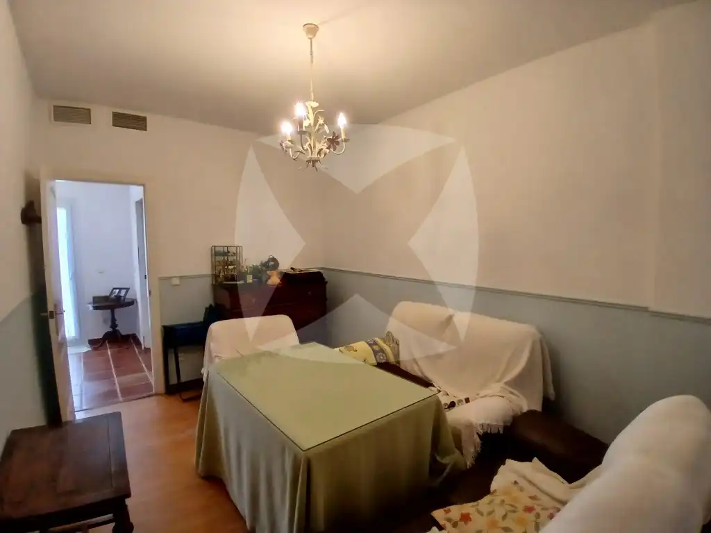 Sala d'estar de Casa o xalet en venda en Badajoz amb Aire condicionat, Jardí privat i Terrassa