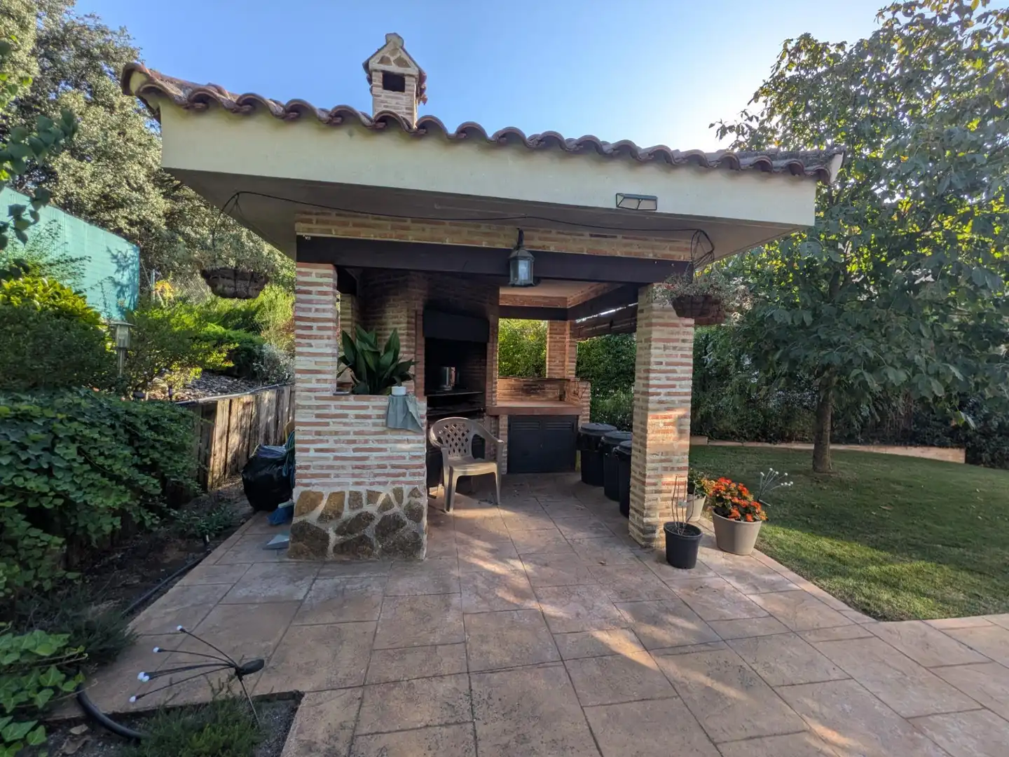 Terrassa de Casa o xalet en venda en Valdeaveruelo amb Aire condicionat, Calefacció i Jardí privat