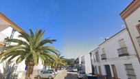 Vista exterior de Pis en venda en Isla Cristina amb Terrassa