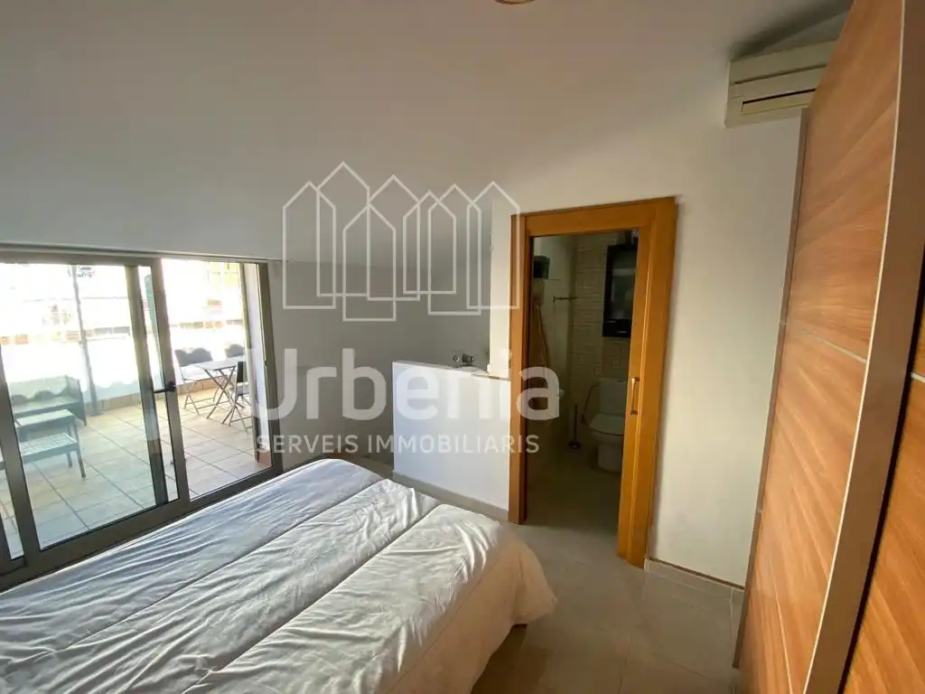 Bedroom of Flat for sale in Mataró  with Air Conditioner, Heating and Terrace