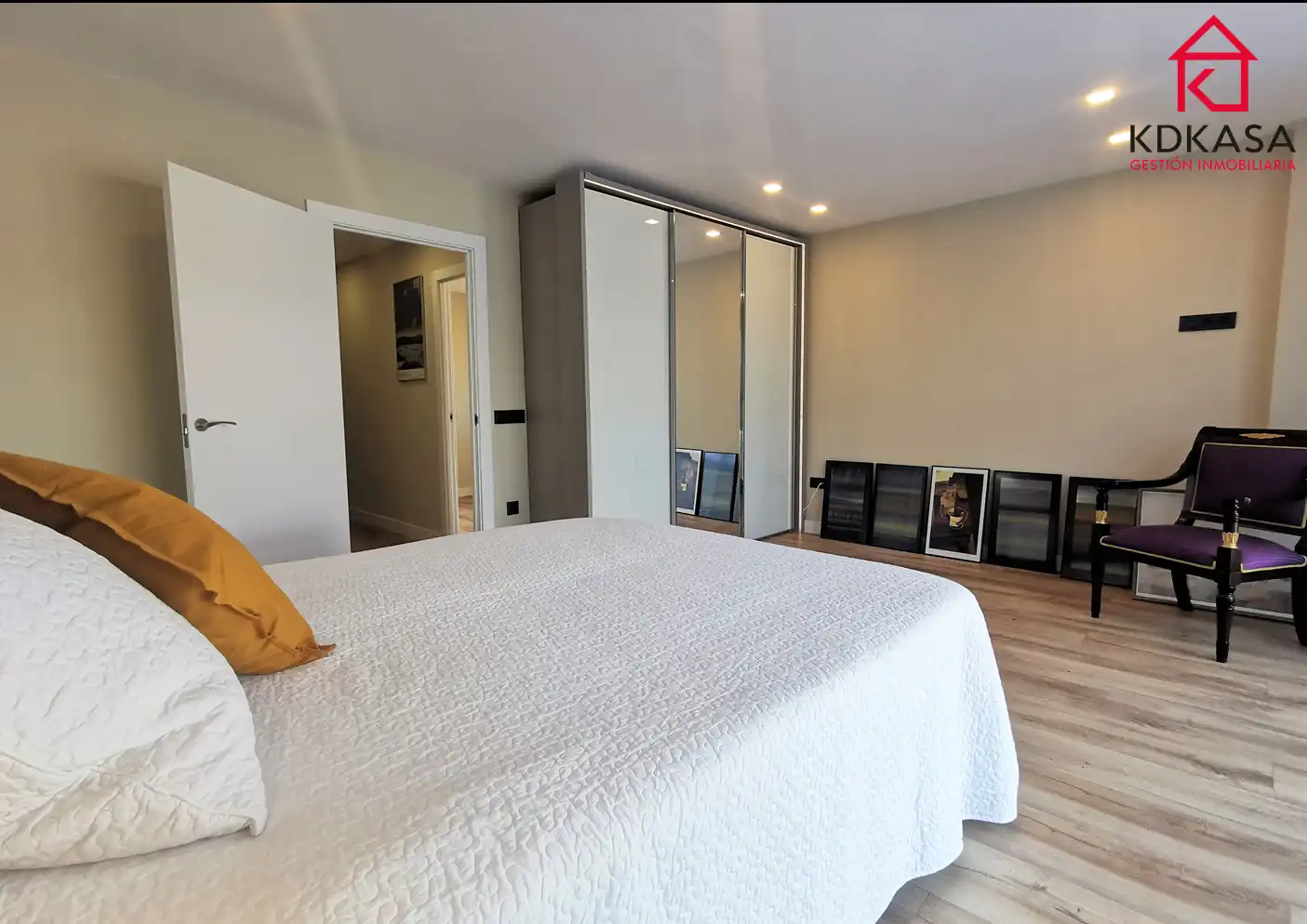 Bedroom of Flat for rent in Madrid  with Air Conditioner, Heating and Terrace