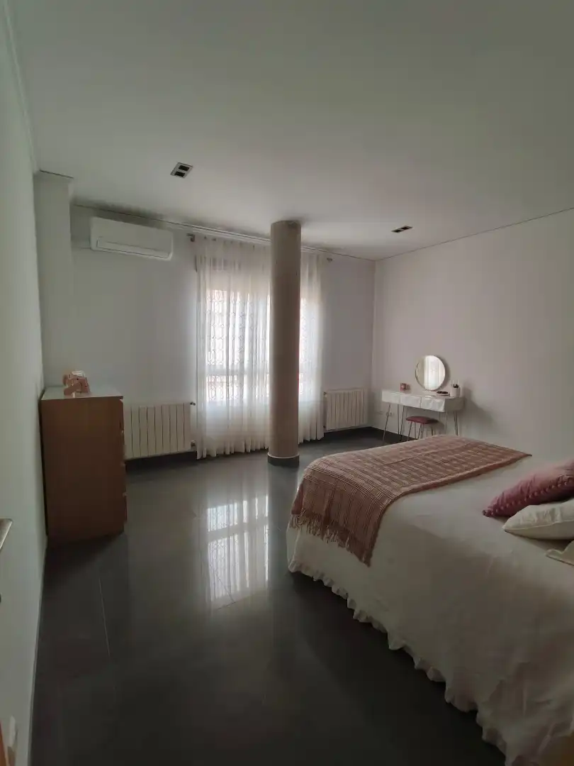 Schlafzimmer von Haus oder Chalet zum Verkauf in Alginet mit Klimaanlage, Heizung und Terrasse