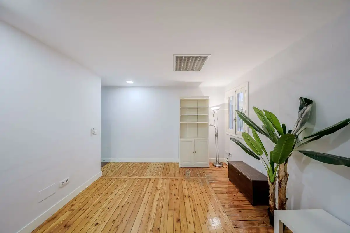 Planta baja en venta en Madrid con Calefacción