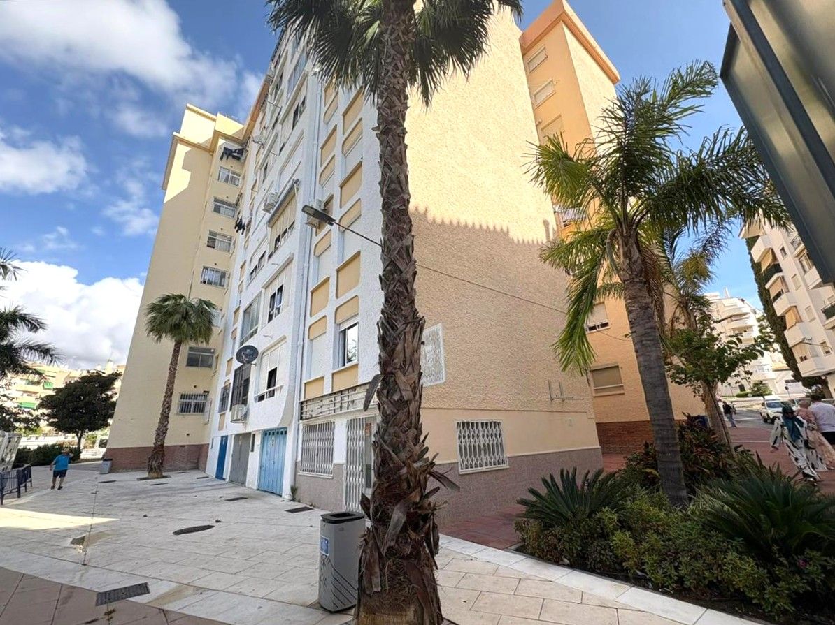 Vista exterior de Pis en venda en Estepona