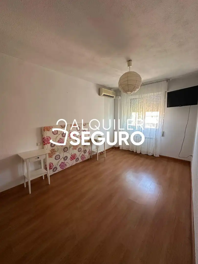Piso de alquiler en Los Lilos, Prado Santo Domingo - Ensanche