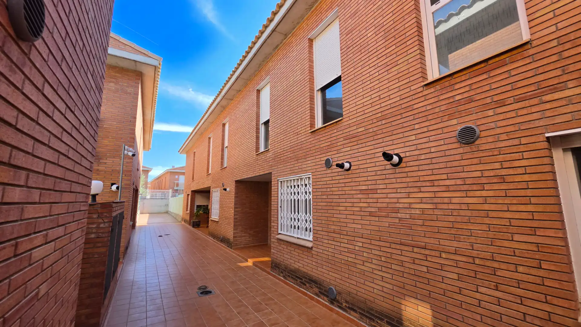 Reihenhaus mit Terrasse zum Verkauf in Carrer del Mas d'en Garrot, imagen 43