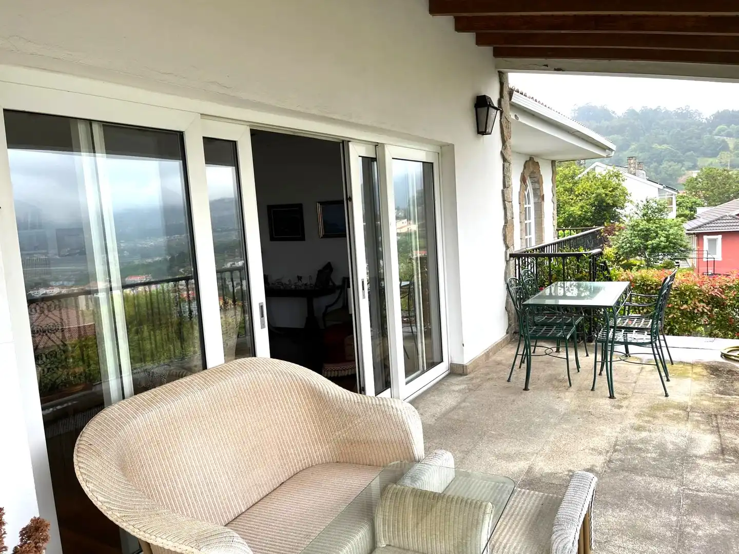 Terrassa de Casa o xalet en venda en Cabanas amb Calefacció, Jardí privat i Parquet