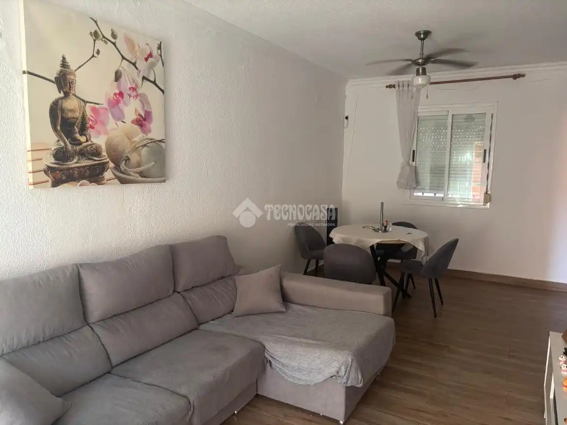 Casa aparellada en venda a Casco Antiguo, imagen 2