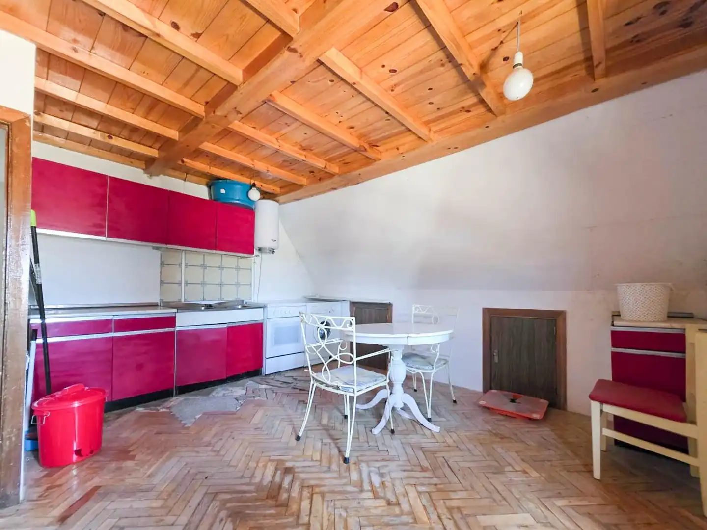 Kitchen of Houses for sale in Valdenuño Fernández