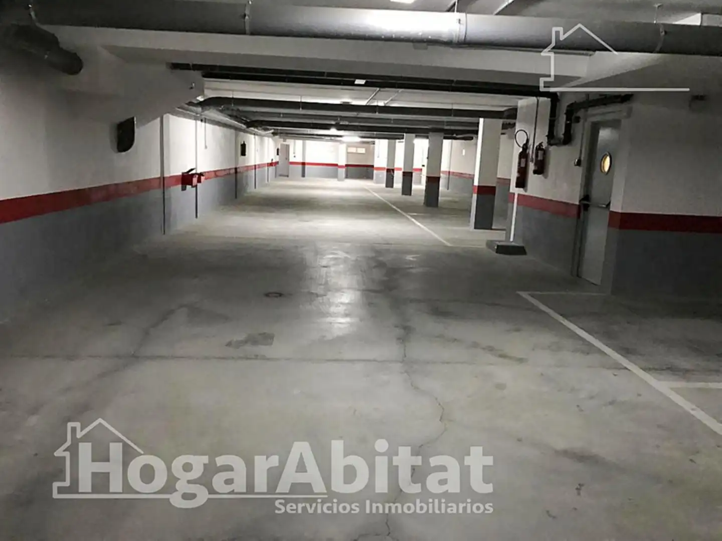 Aparcament de Casa o xalet en venda en Carboneras amb Aire condicionat, Terrassa i Piscina comunitària