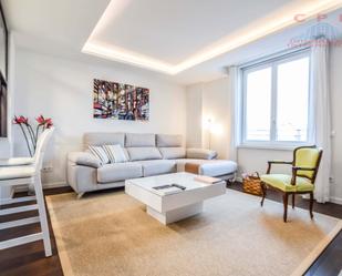 Sala d'estar de Apartament de lloguer en  Madrid Capital amb Aire condicionat