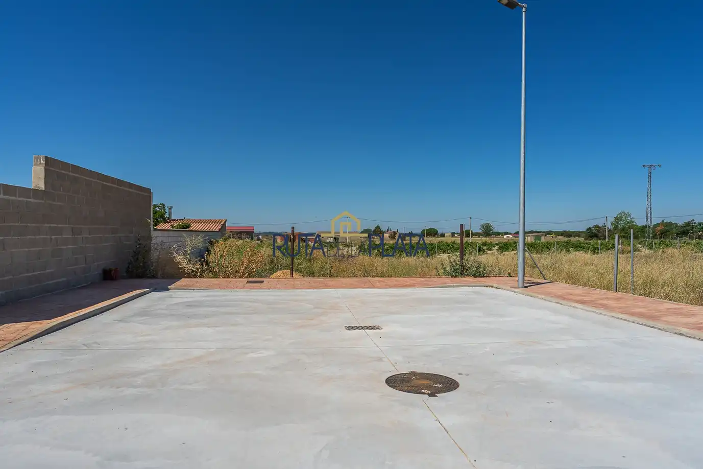 Residential zum Verkauf in Fresno de la Ribera