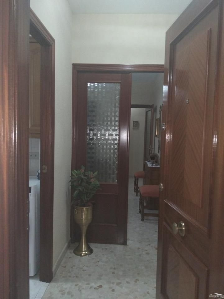 Planta baja for sale in Lucena  with Air Conditioner and Storage room
