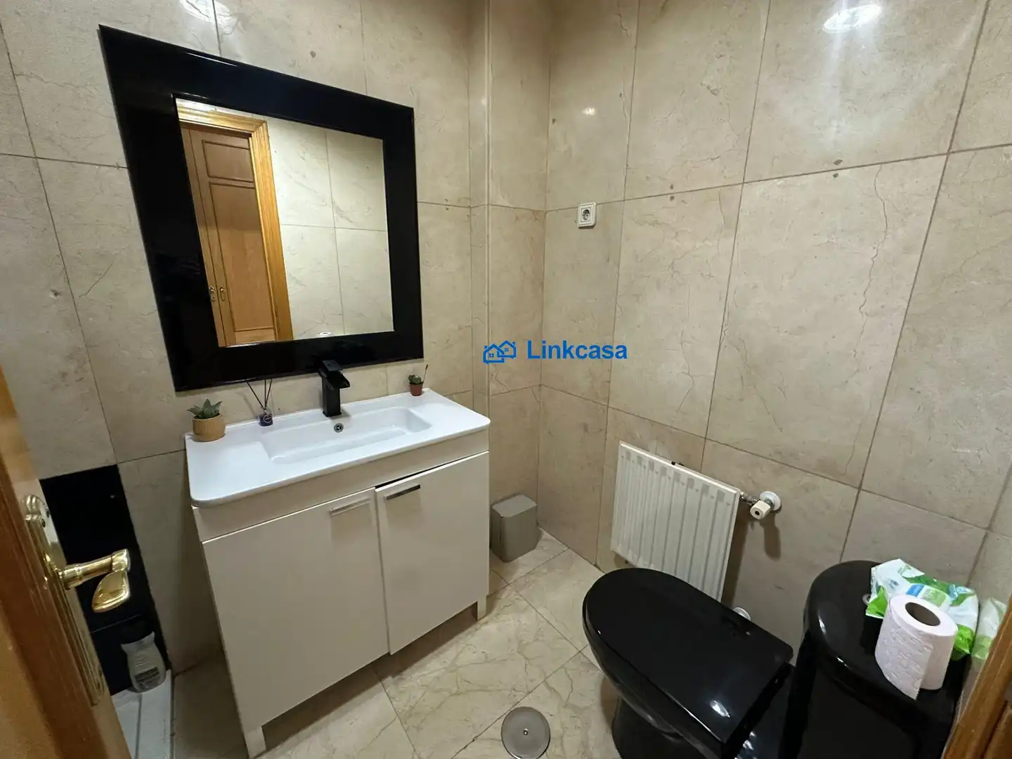 Baño de Piso en venta en Madrid con Aire acondicionado, Calefacción y Parquet