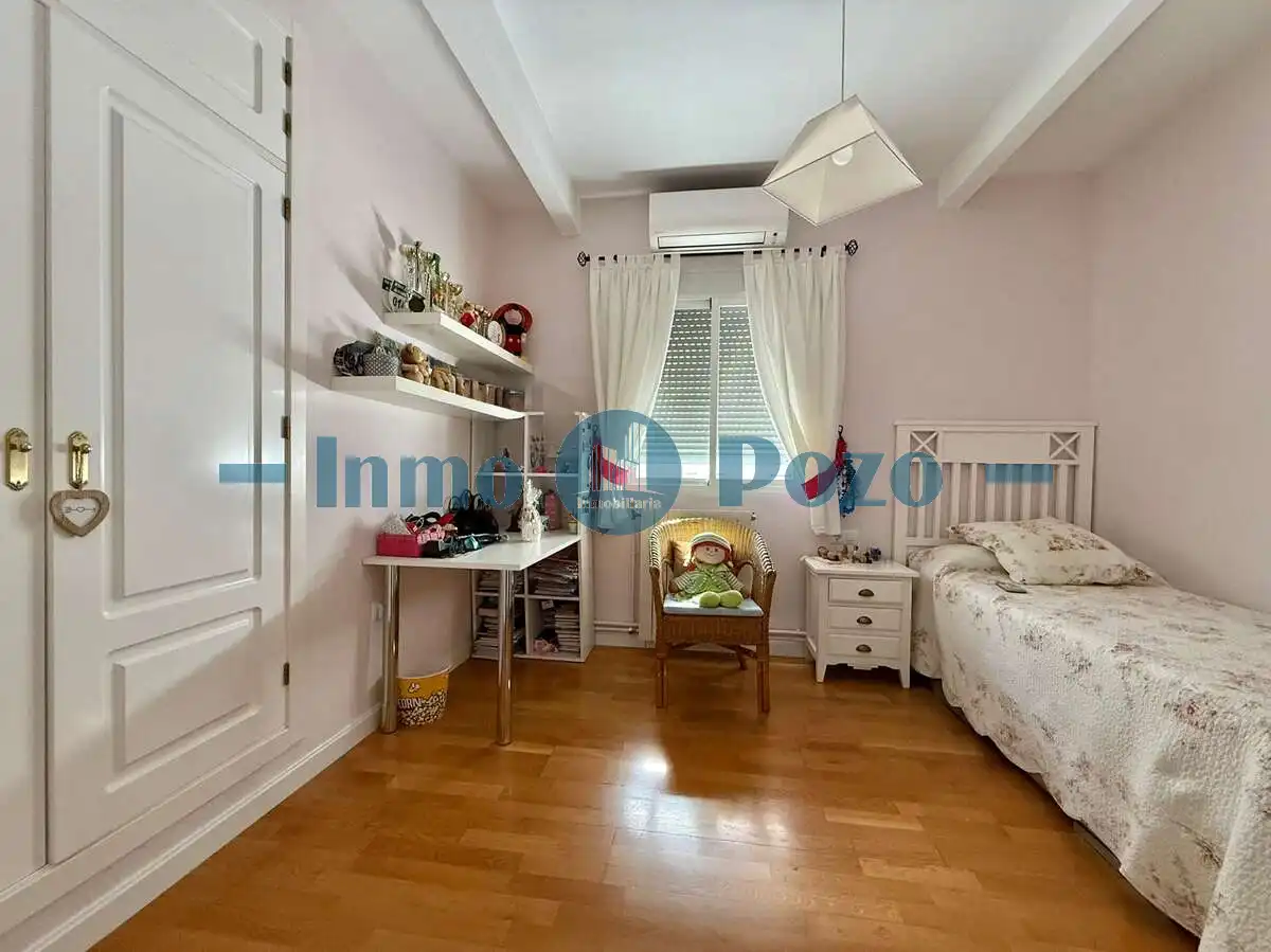 Habitación de Piso en venta en Almendralejo con Aire acondicionado, Calefacción y Terraza