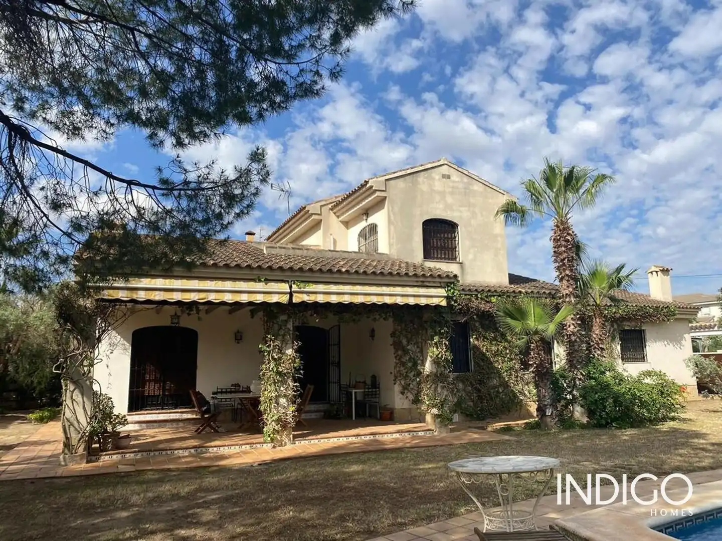 Vista exterior de Casa o xalet en venda en Mutxamel amb Aire condicionat, Calefacció i Terrassa