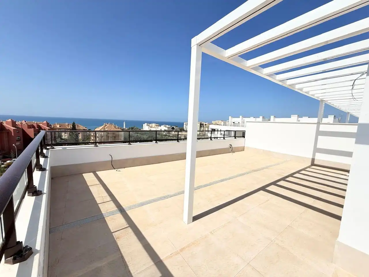 Terraza de Ático en venta en Torrox con Aire acondicionado, Calefacción y Trastero