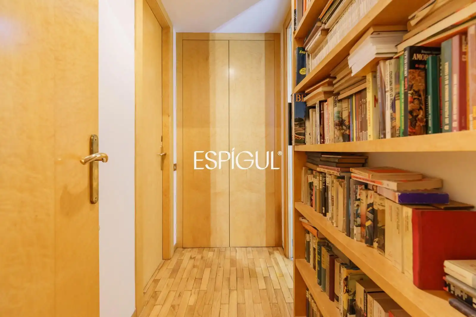 Flat with balcony for sale in Corsega, imagen 28
