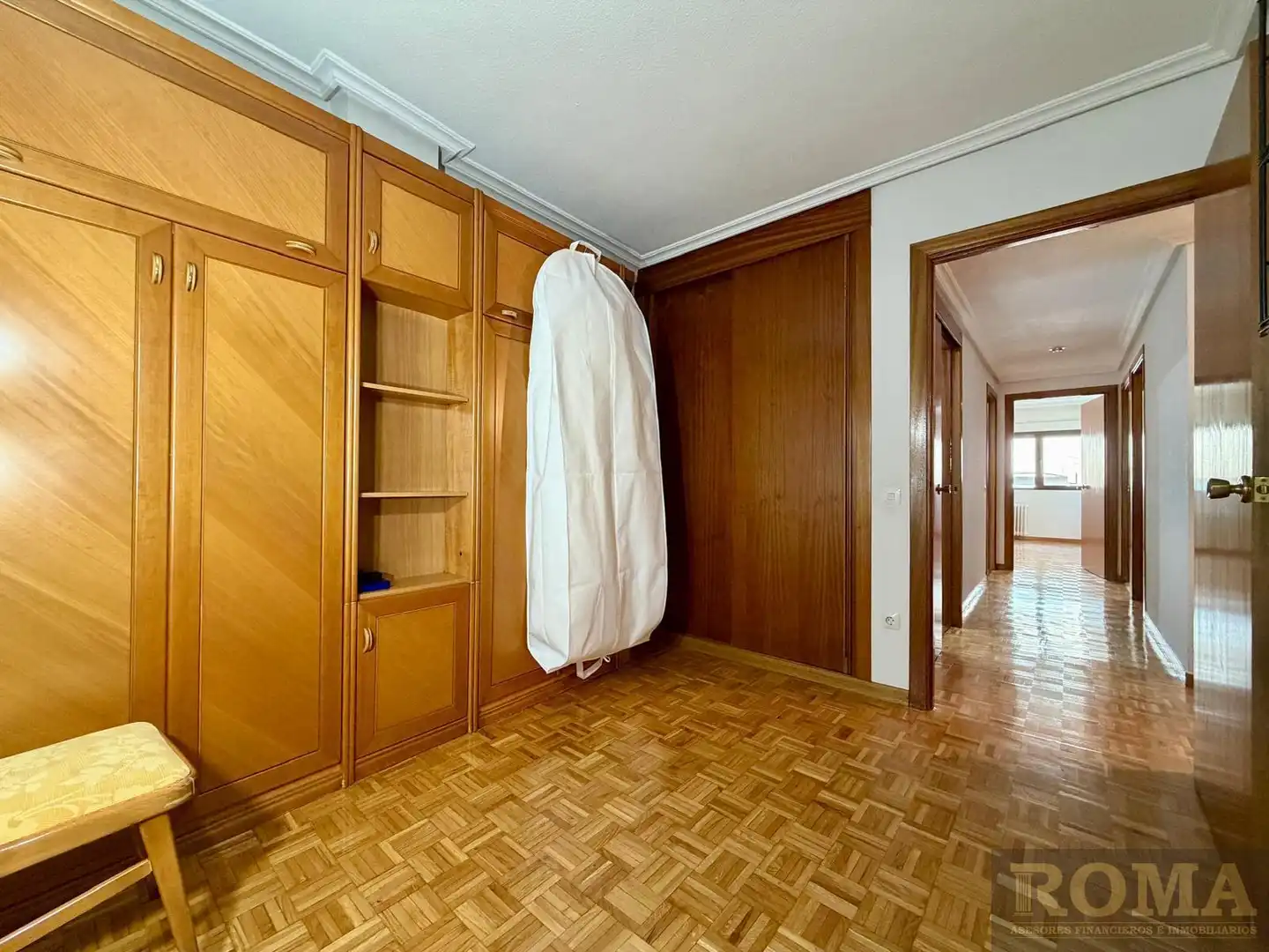 Bedroom of Flat for sale in Salamanca  with Heating, Parquet flooring and Balcony