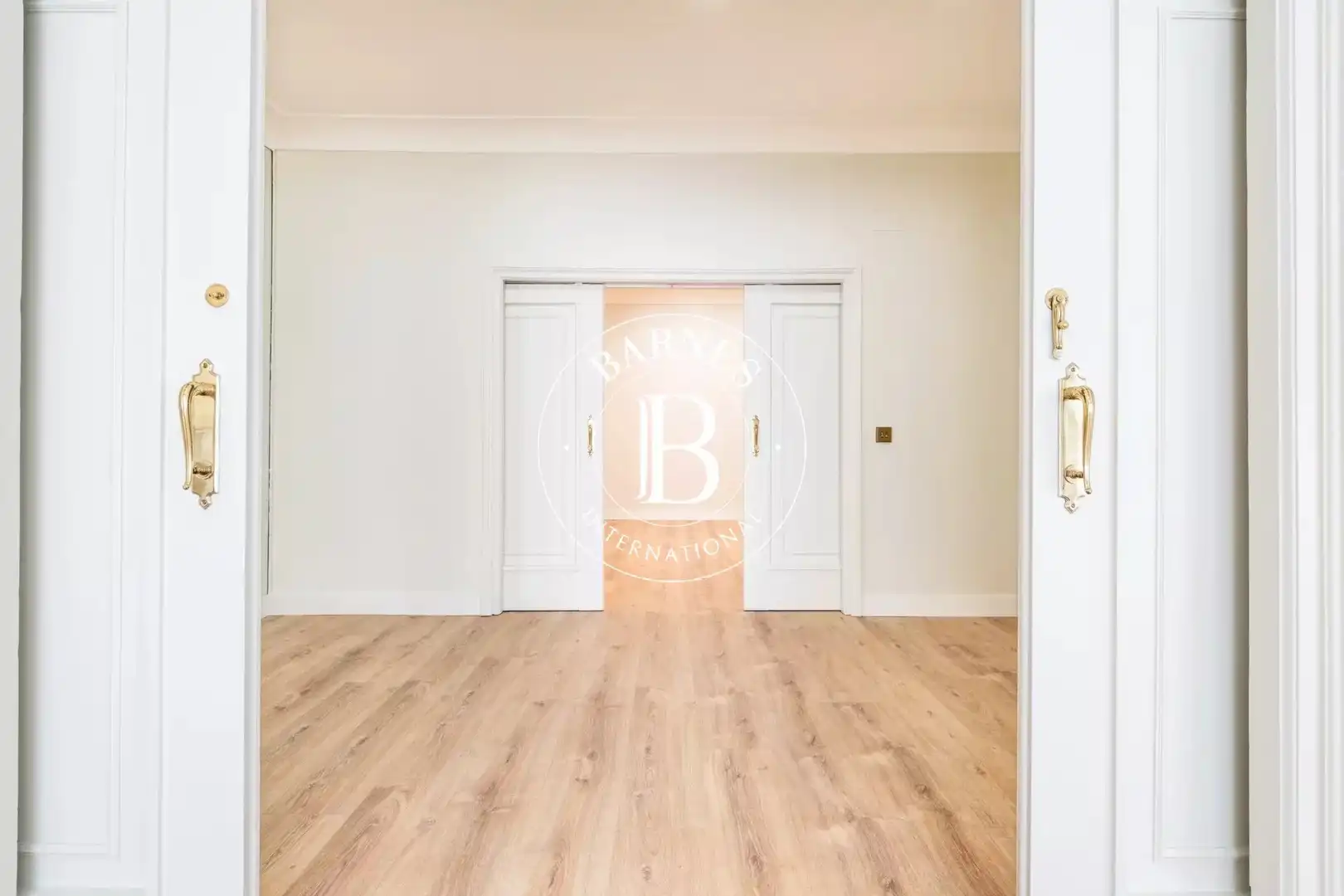 Flat for rent in Madrid  with Air Conditioner, Heating and Storage room