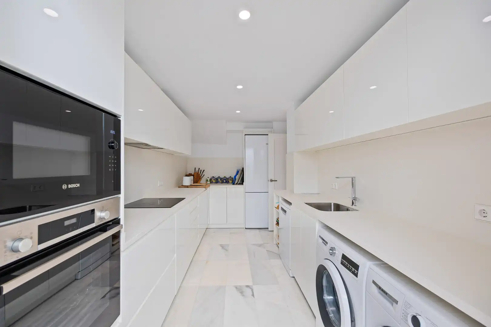 Kitchen of Detached homes for sale in Sotogrande  with Air Conditioner, Private garden and Terrace