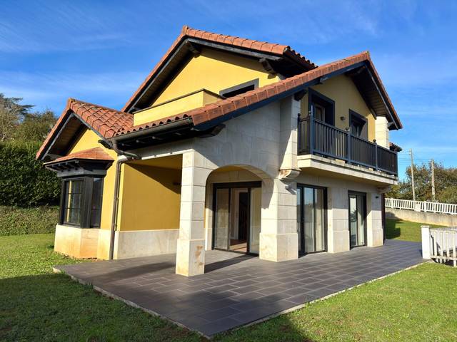 Casa-chalet en Venta en Barrio SAN ROQUE en Ruiloba