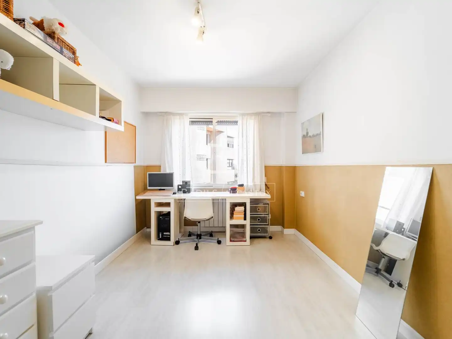 Bedroom of Flat for rent in El Pla del Real