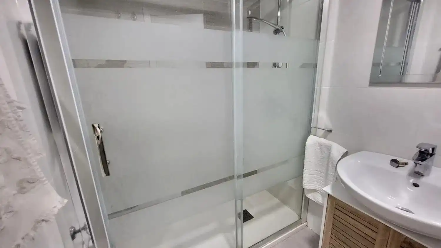 Baño de Apartamento en venta en Rincón de la Victoria con Aire acondicionado, Trastero y Amueblado