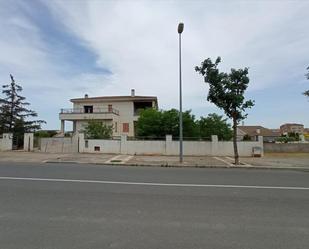 Vista exterior de Finca rústica en venda en Tàrrega amb Terrassa i Balcó