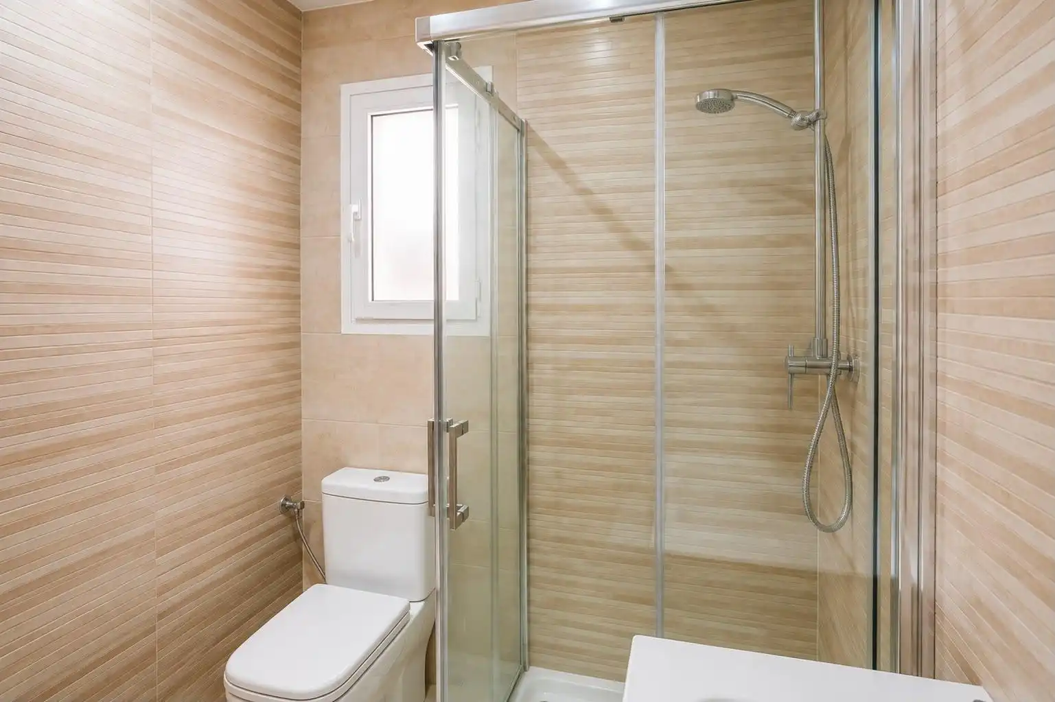 Bathroom of Apartments for rent in San Pedro del Pinatar  with Air Conditioner, Furnished and Washing machine