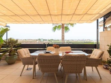 Adossat amb piscina en venda a Orihuela Costa