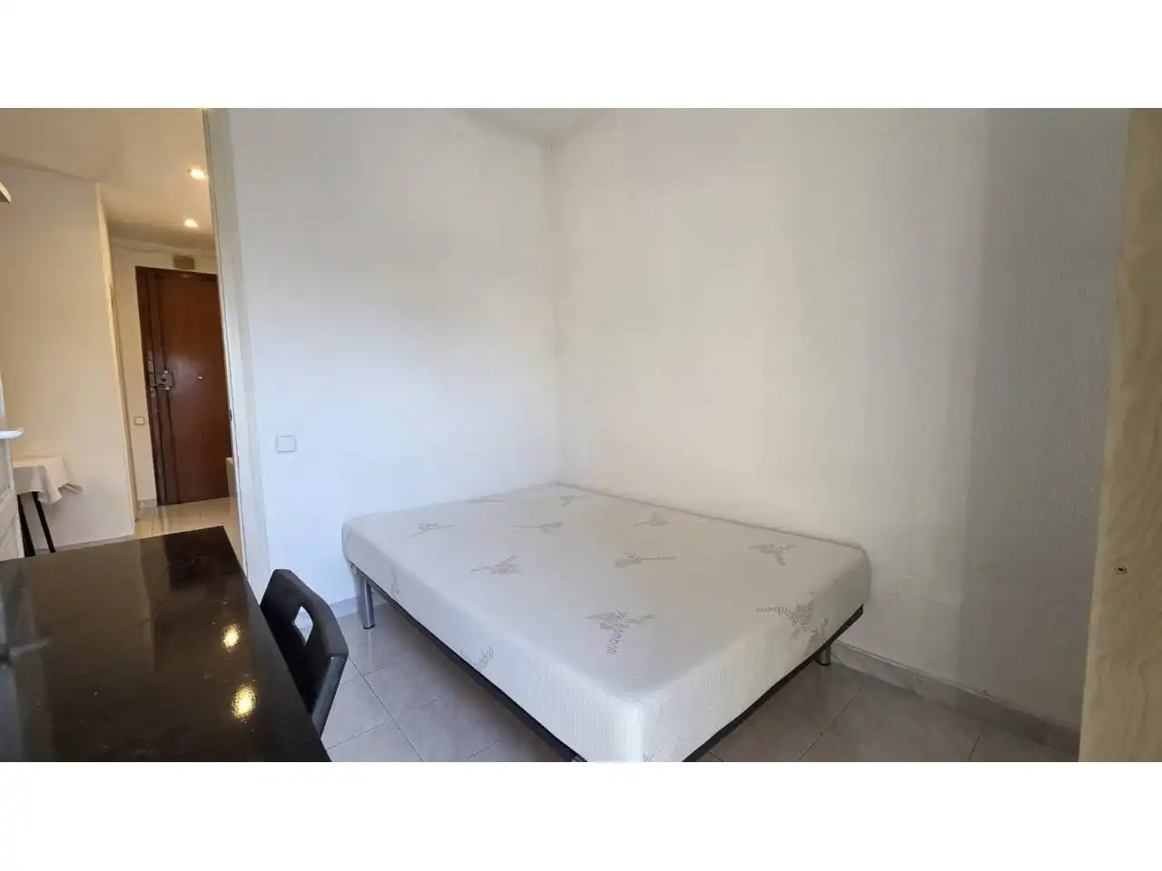 Habitación de Piso de alquiler en Barcelona con Amueblado y Balcón