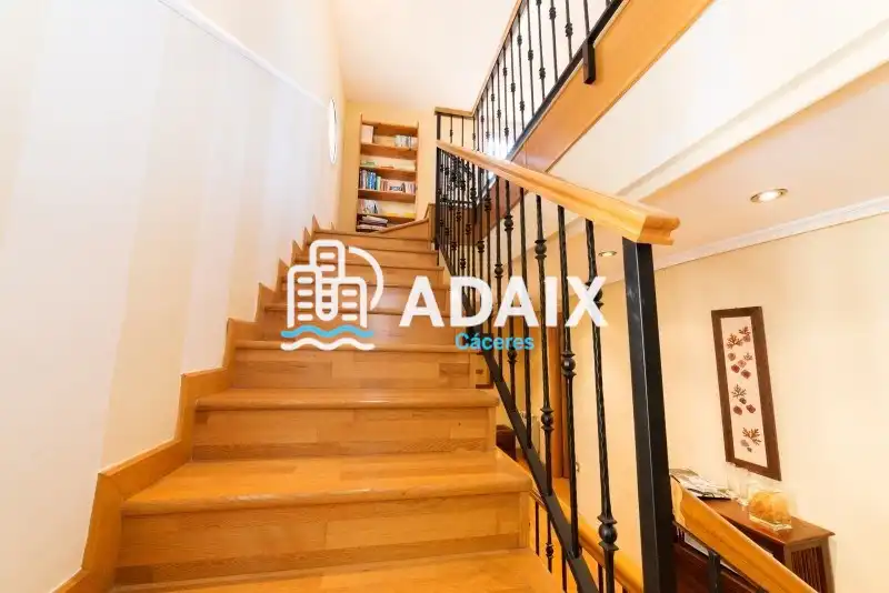 Chalet con piscina en venta en Calle Islas Cíes, imagen 10