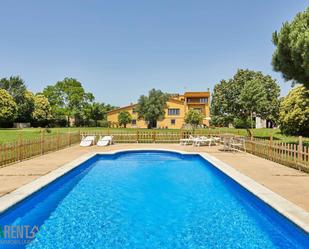 Piscina de Finca rústica en venda en Cassà de la Selva amb Calefacció, Jardí privat i Terrassa