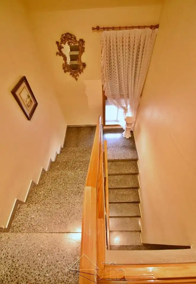 Einfamilien-Reihenhaus zum Verkauf in Íscar mit Heizung und Balkon