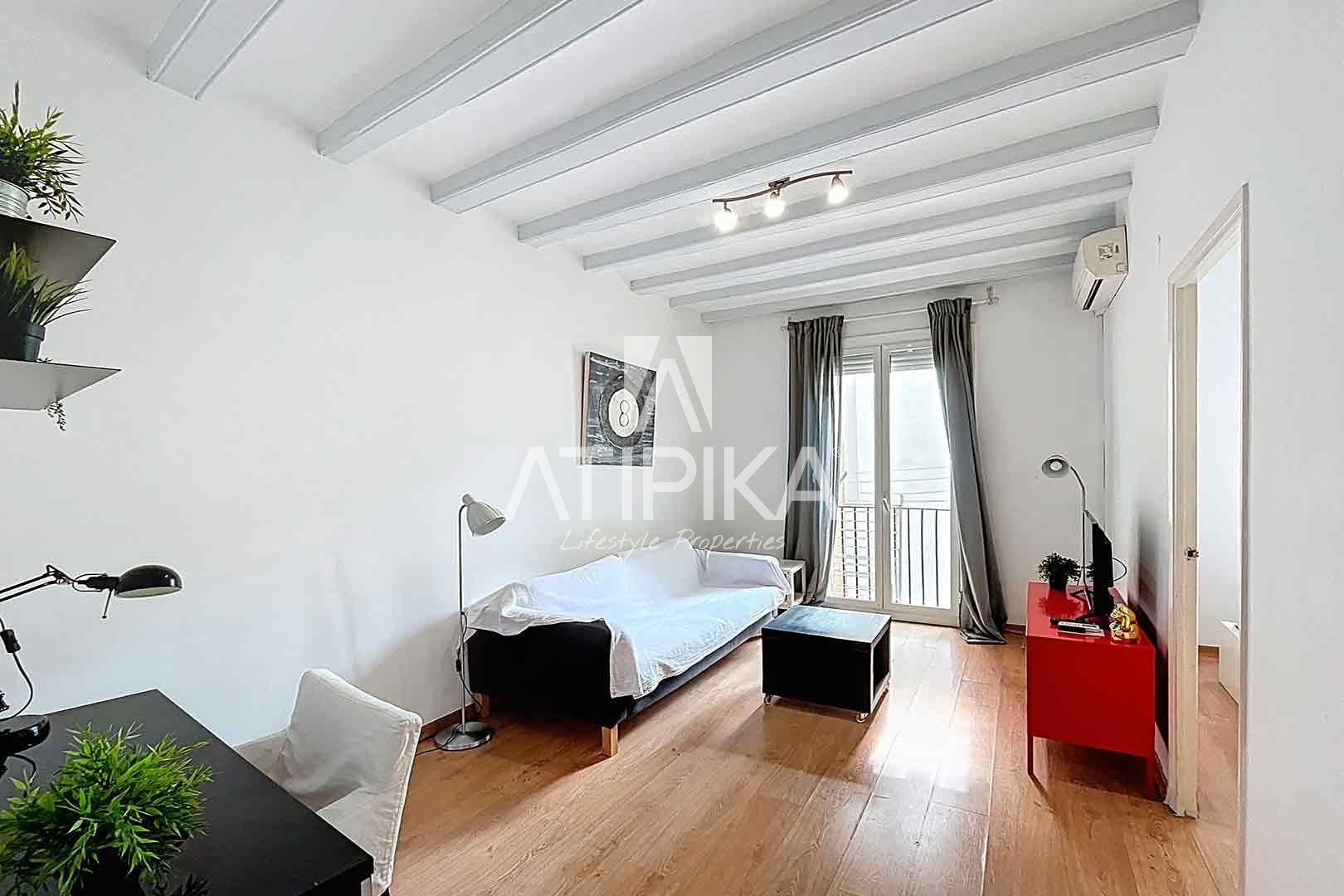 Living room of Flat for sale in  Barcelona Capital  with Air Conditioner, Parquet flooring and Furnished