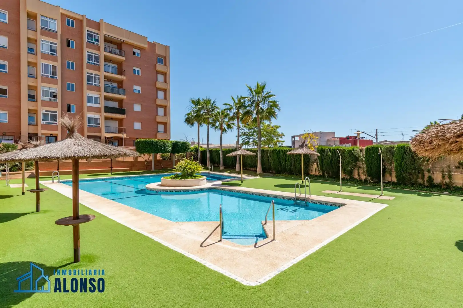 Wohnung mit Terrasse zum Verkauf in Nueva Andalucía, imagen 2