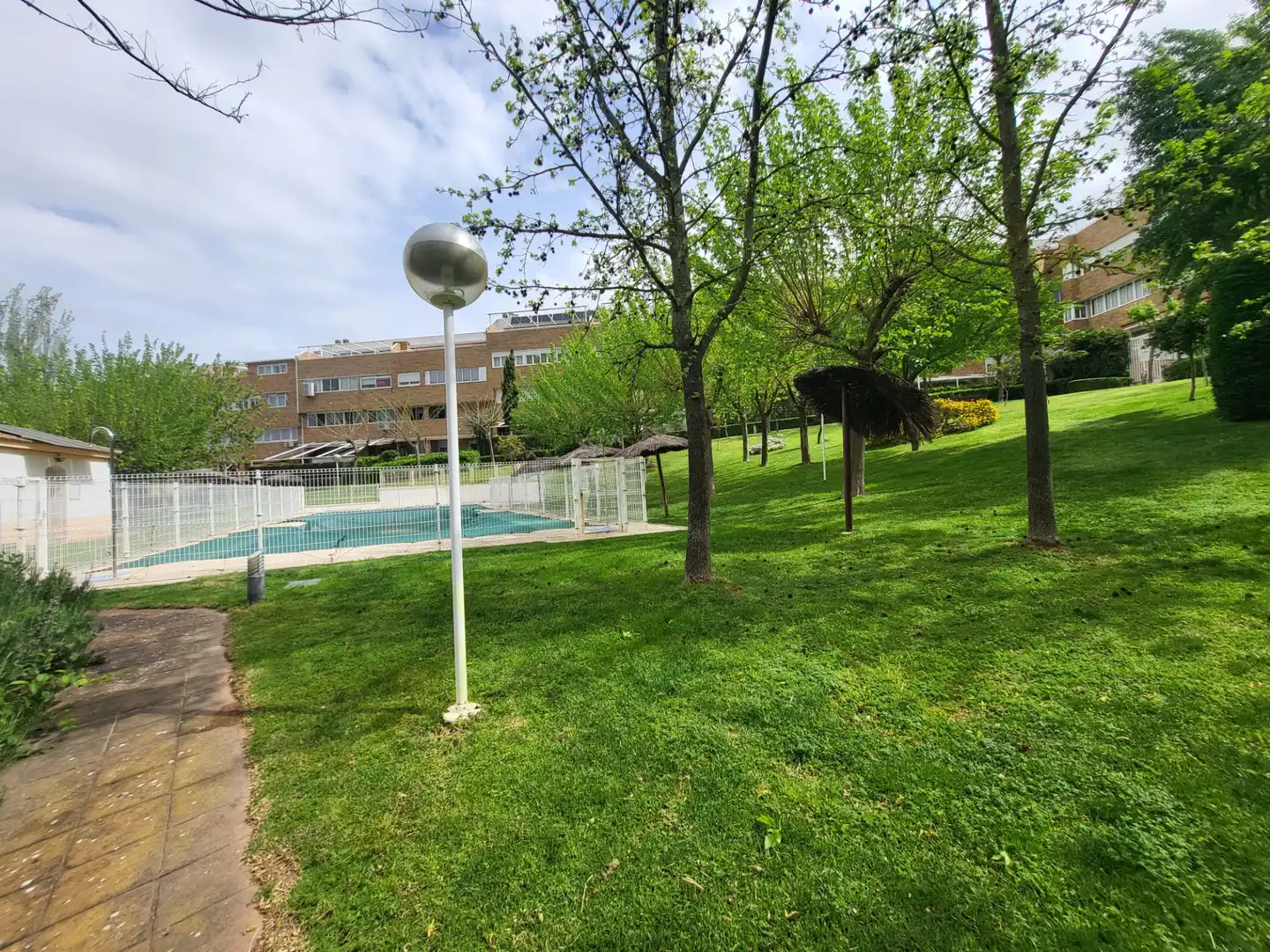 Piscina de Apartament en venda en Cáceres