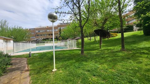 VENTA APARTAMENTO EN EL MACONDO CON PATIO DE 65M2