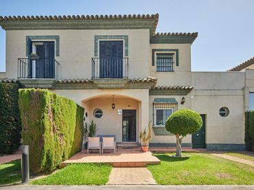 Casa a schiera con piscina in vendita a Novo Sancti Petri