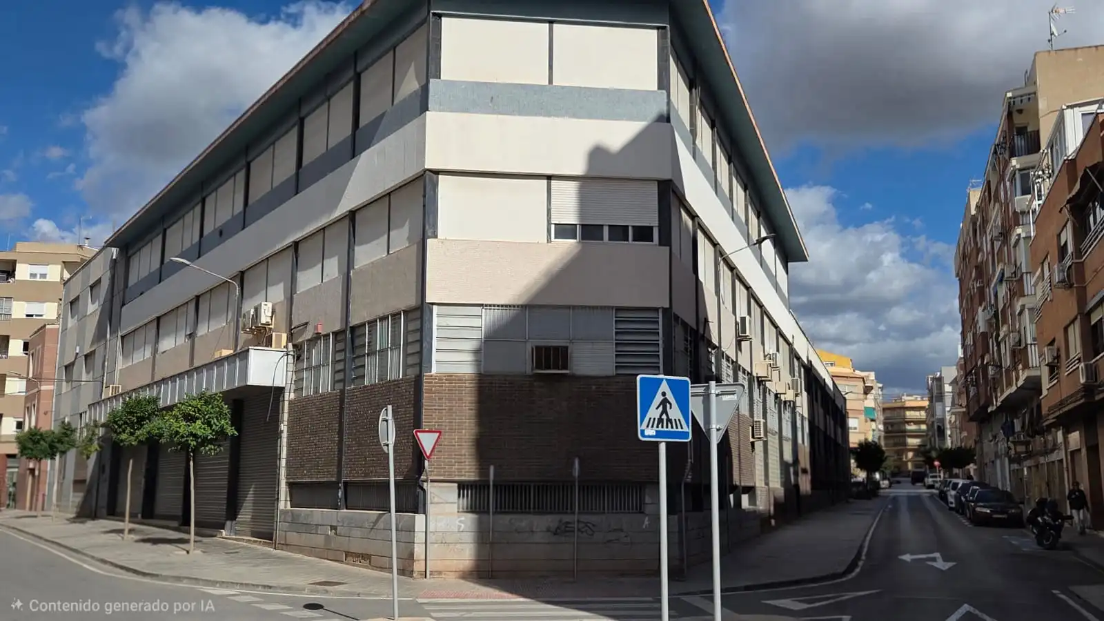 Vista exterior de Nau industrial de lloguer en Elda