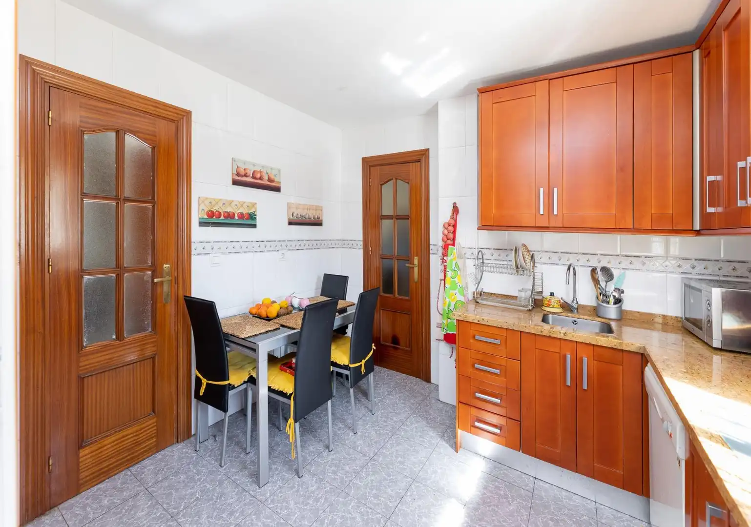 Cocina de Casa o chalet en venta en Peligros con Trastero y Piscina