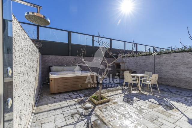 Casa-chalet en Venta en Ciudad 10